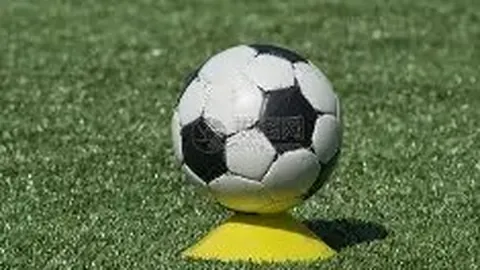 五月天经纪公司疑涉虚假宣传，举报者揭露直播真相